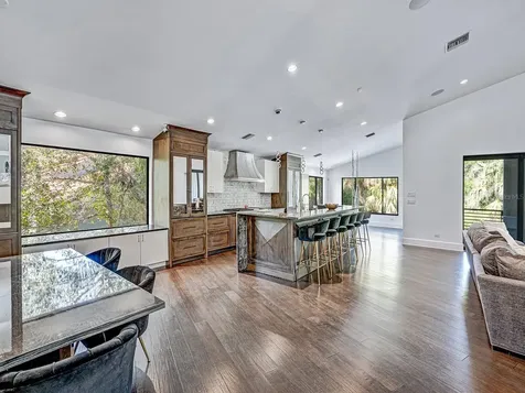 1609 Hampton Court Safety Harbor FL 34695
