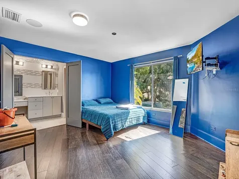 1609 Hampton Court Safety Harbor FL 34695