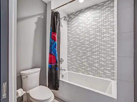 1609 Hampton Court Safety Harbor FL 34695