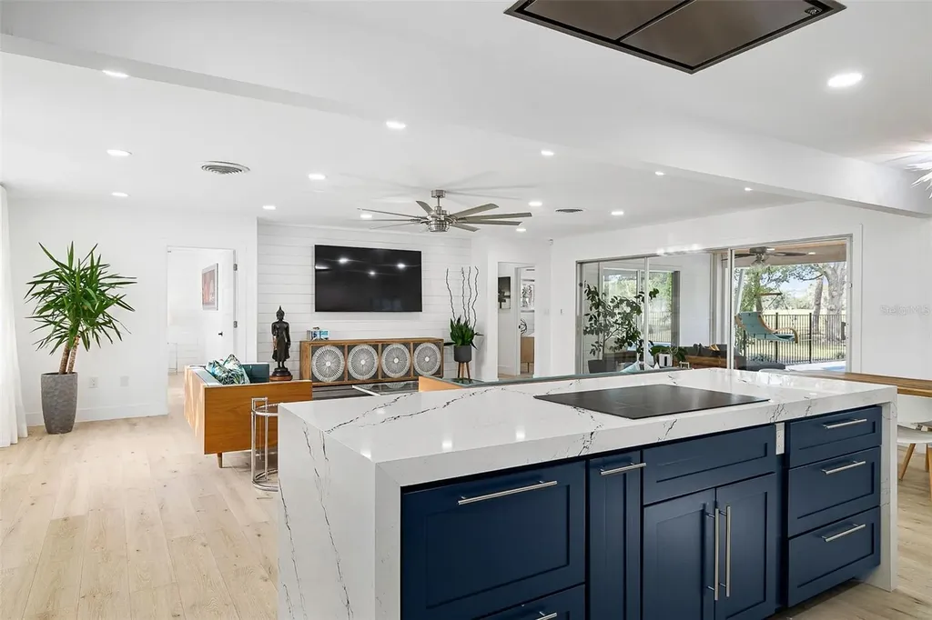 703 Whitfield Avenue Sarasota FL 34243