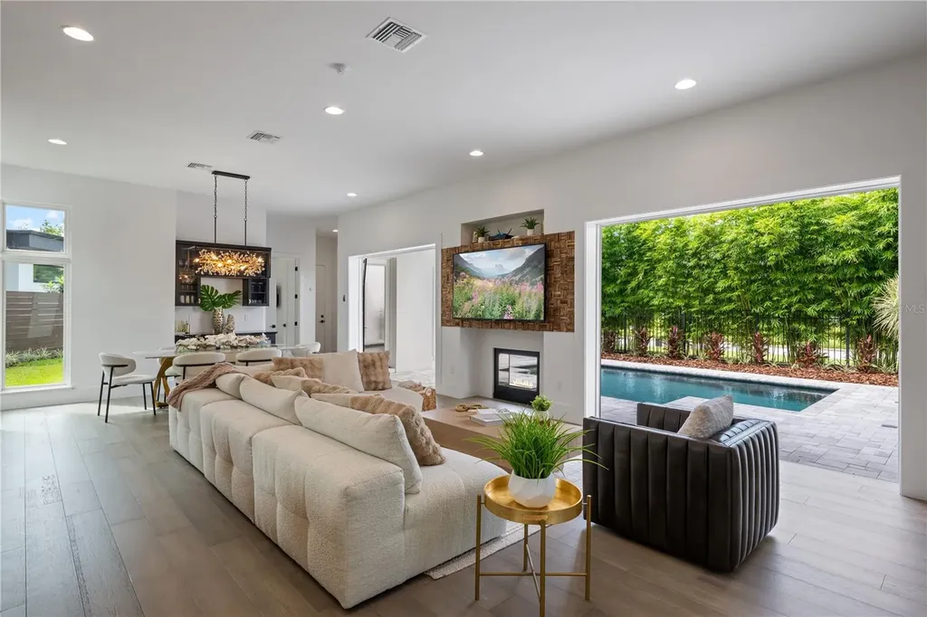 2015 N Park Avenue Winter Park FL 32789