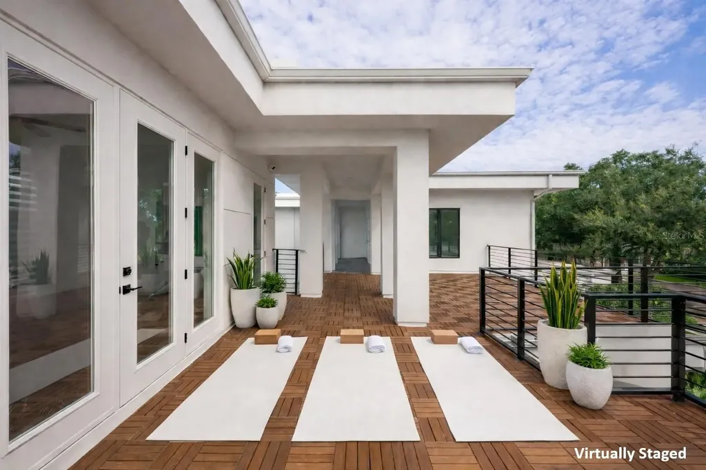 2015 N Park Avenue Winter Park FL 32789
