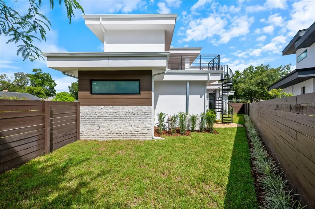2015 N Park Avenue Winter Park FL 32789