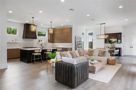 2015 N Park Avenue Winter Park FL 32789