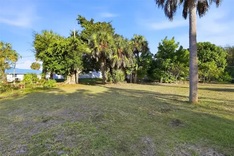 301 Lambert Street Port Charlotte FL 33948