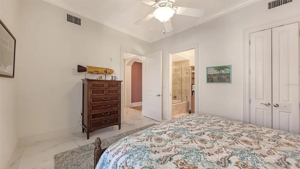 4995 Gulf Of Mexico Drive Longboat Key FL 34228