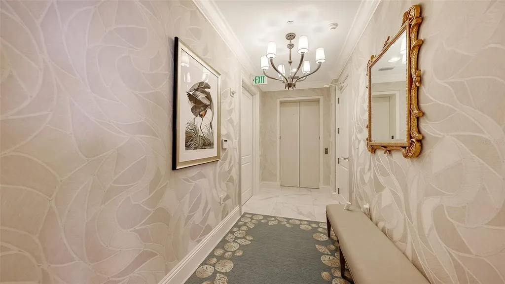 4995 Gulf Of Mexico Drive Longboat Key FL 34228