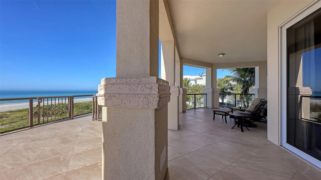 4995 Gulf Of Mexico Drive Longboat Key FL 34228