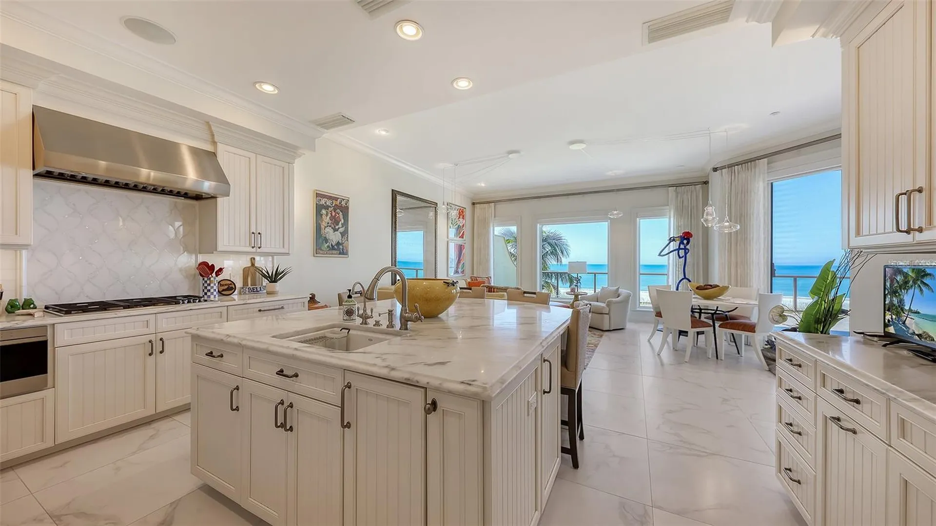 4995 Gulf Of Mexico Drive Longboat Key FL 34228