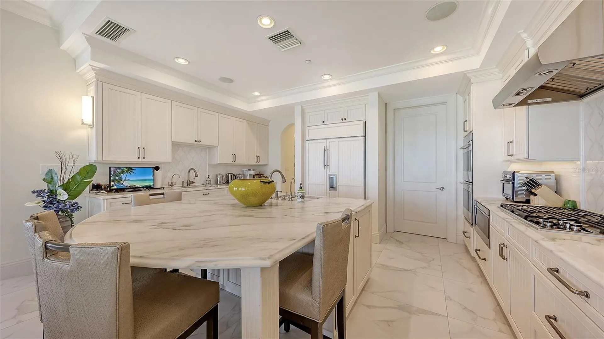 4995 Gulf Of Mexico Drive Longboat Key FL 34228