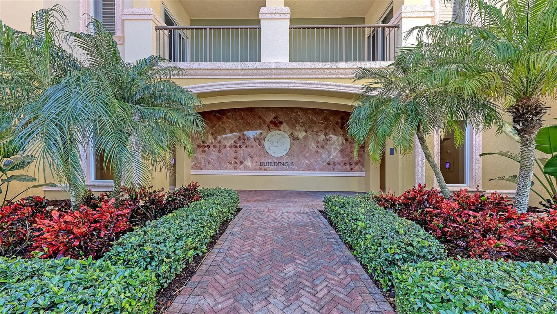 4995 Gulf Of Mexico Drive Longboat Key FL 34228