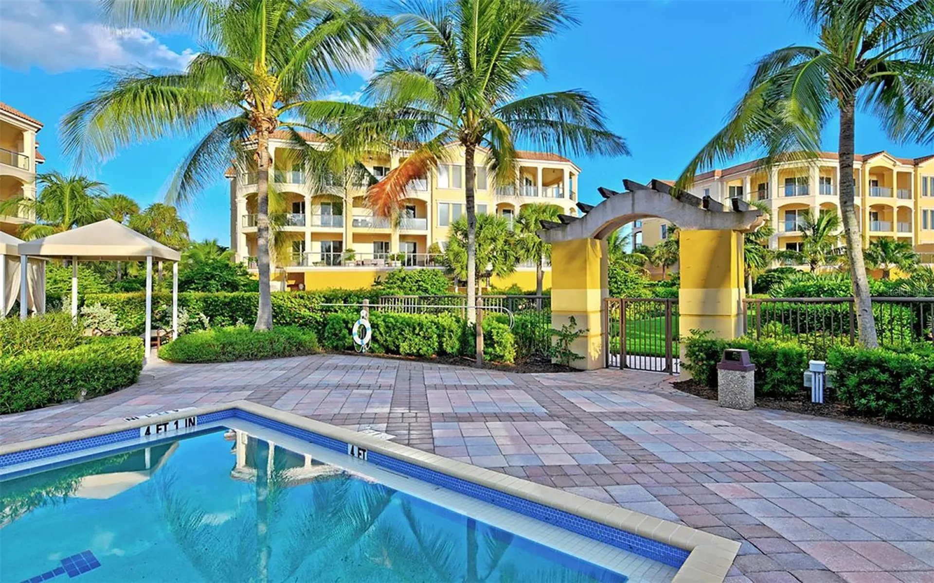 4995 Gulf Of Mexico Drive Longboat Key FL 34228