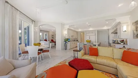 4995 Gulf Of Mexico Drive Longboat Key FL 34228