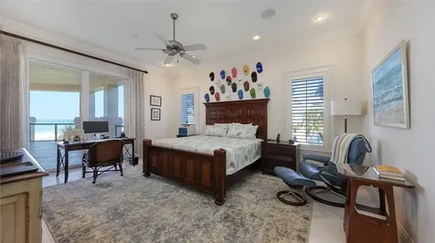4995 Gulf Of Mexico Drive Longboat Key FL 34228