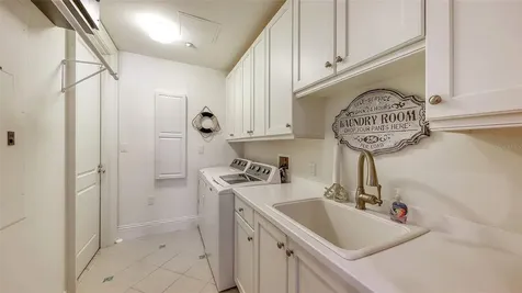 4995 Gulf Of Mexico Drive Longboat Key FL 34228