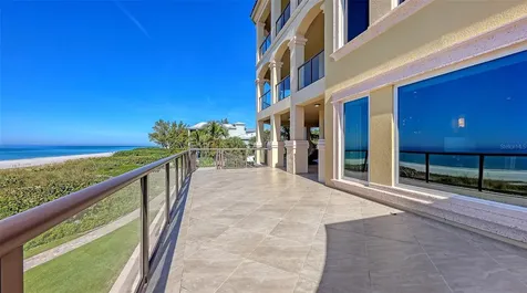 4995 Gulf Of Mexico Drive Longboat Key FL 34228