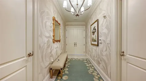 4995 Gulf Of Mexico Drive Longboat Key FL 34228