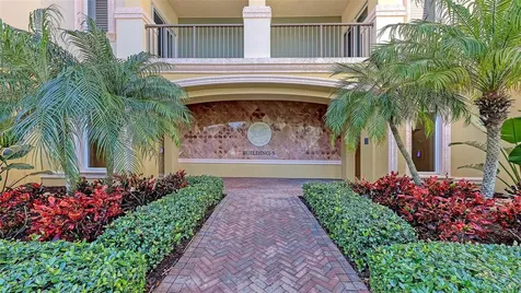 4995 Gulf Of Mexico Drive Longboat Key FL 34228