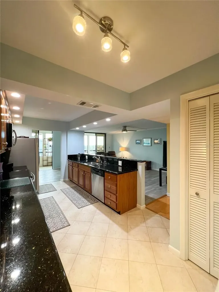 14810 Rue De Bayonne Clearwater FL 33762