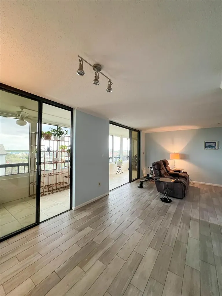 14810 Rue De Bayonne Clearwater FL 33762