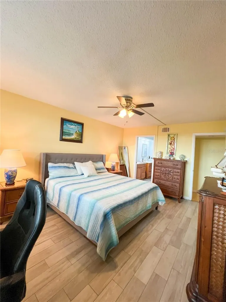 14810 Rue De Bayonne Clearwater FL 33762