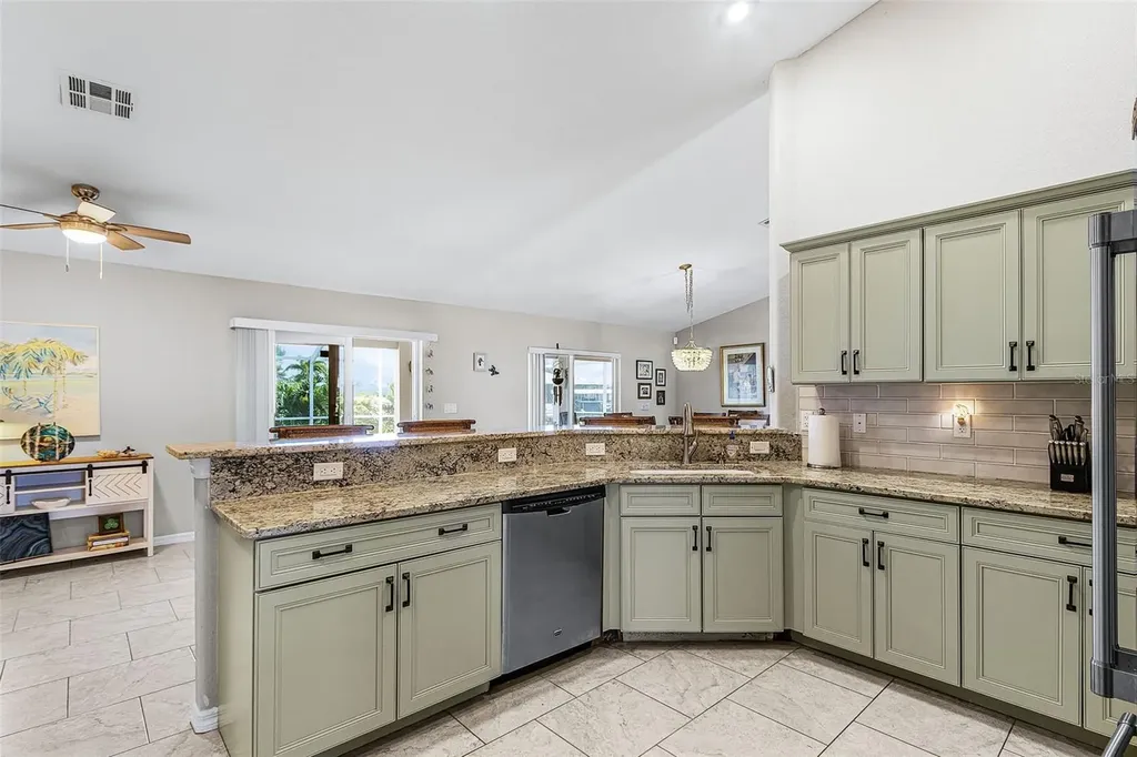 2847 NW 46th Place Cape Coral FL 33993