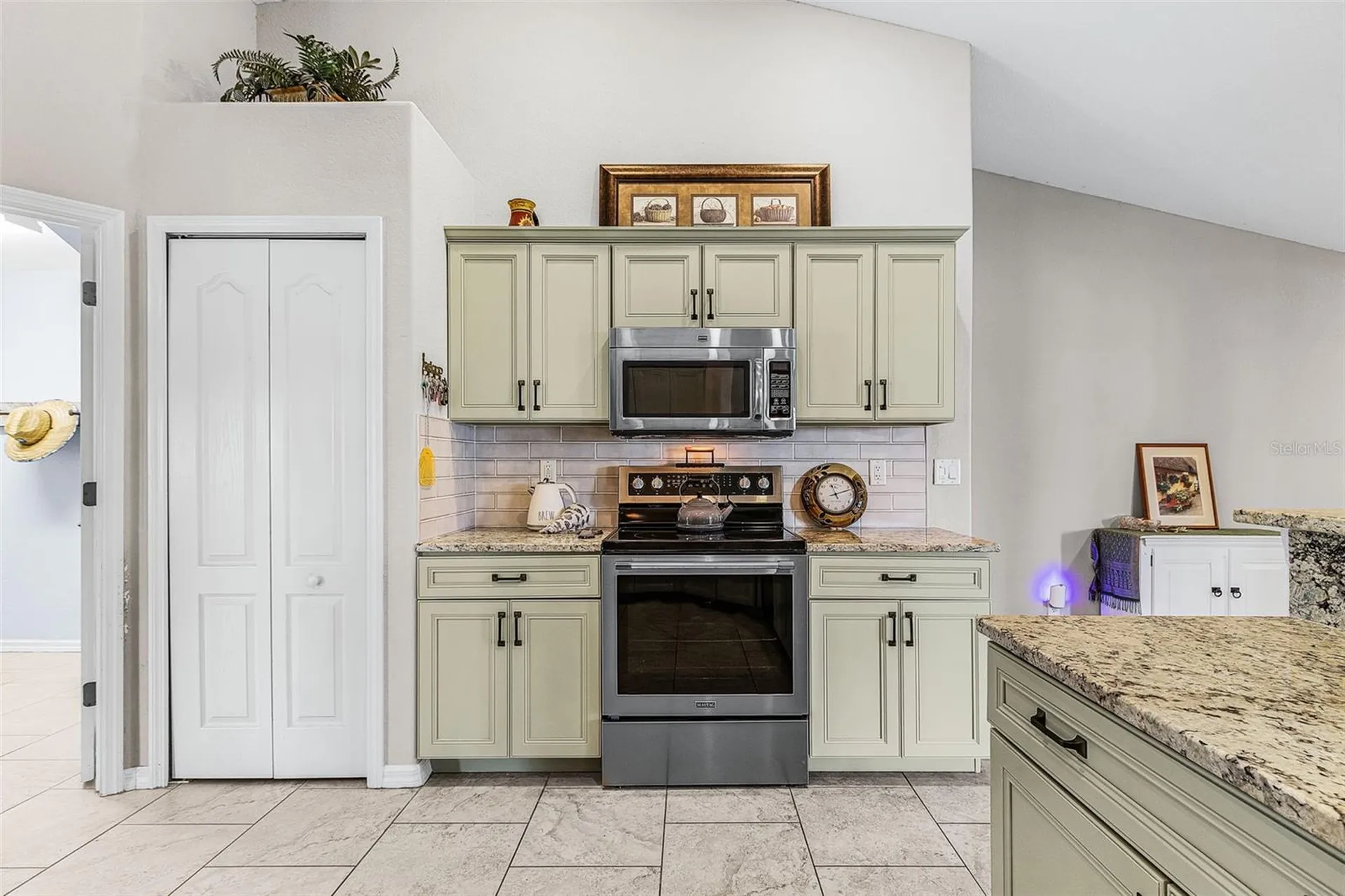 2847 NW 46th Place Cape Coral FL 33993