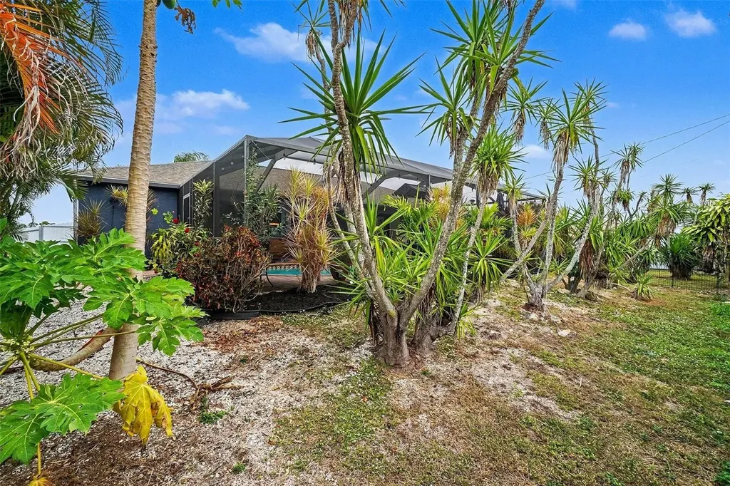 306 NE 29th Terrace Cape Coral FL 33909