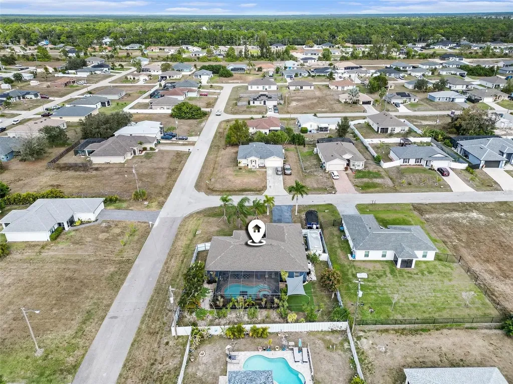 306 NE 29th Terrace Cape Coral FL 33909