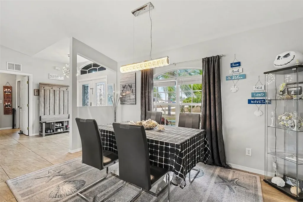 306 NE 29th Terrace Cape Coral FL 33909