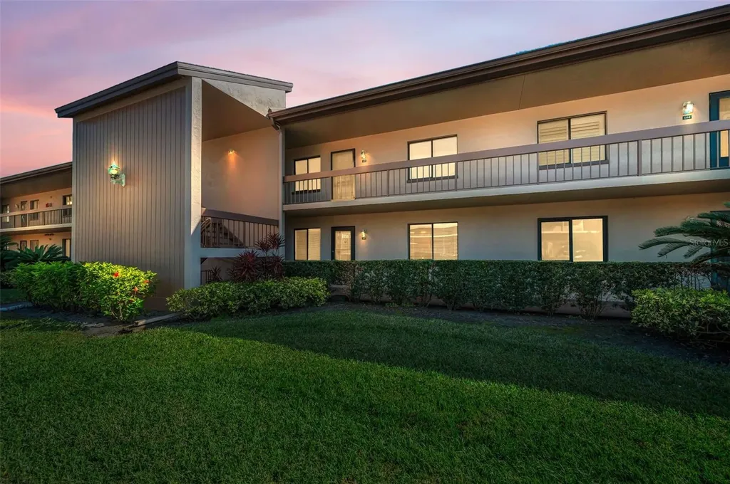 107 Mary Drive Oldsmar FL 34677