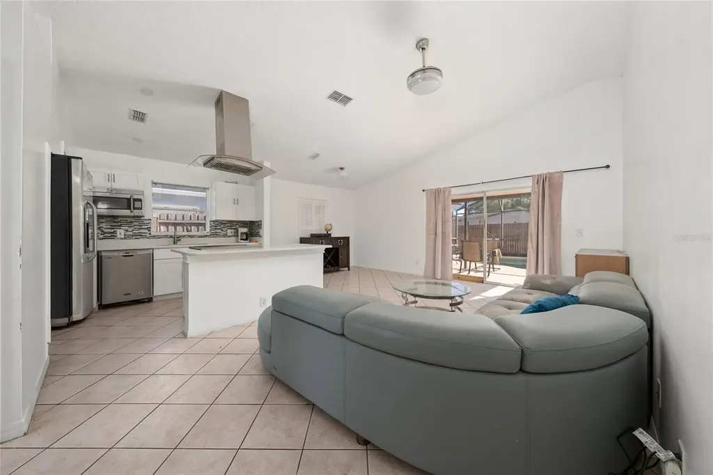 2044 Donegan Place Orlando FL 32826