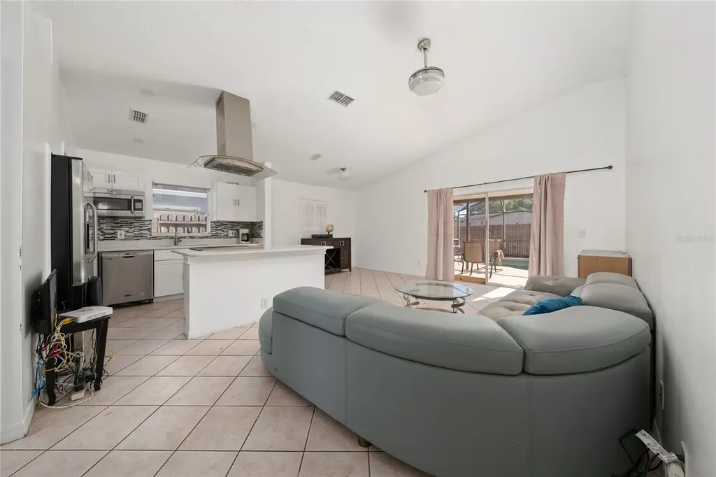 2044 Donegan Place Orlando FL 32826