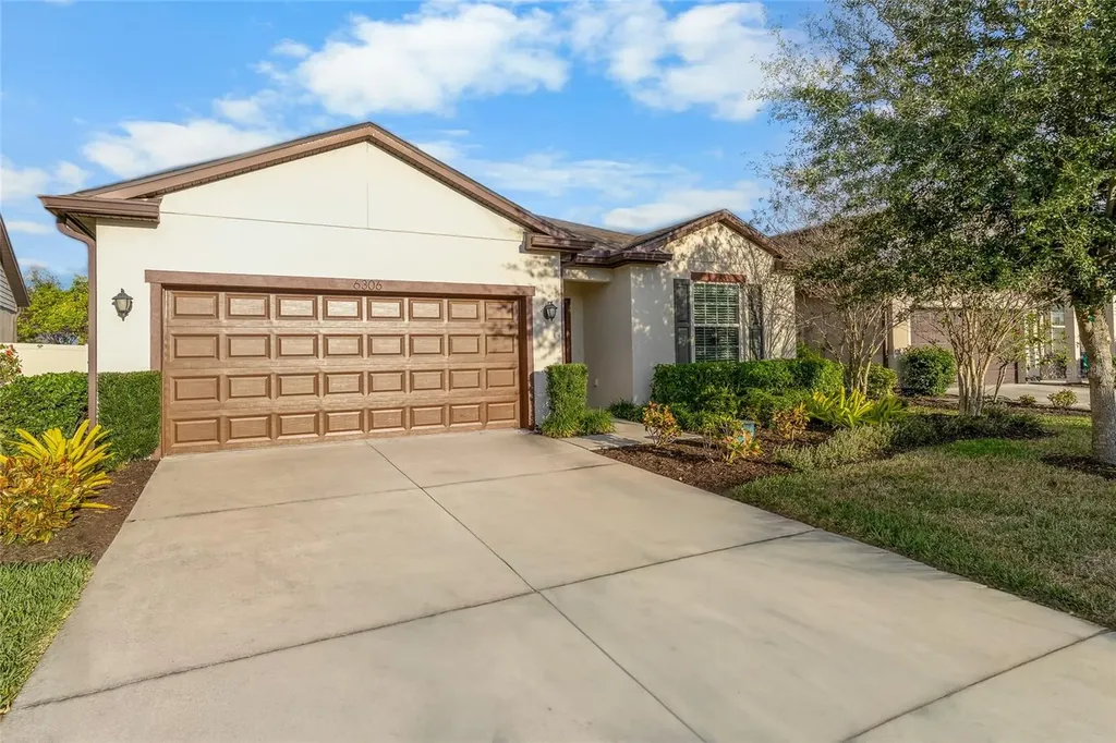 6306 Kenava Loop Palmetto FL 34221
