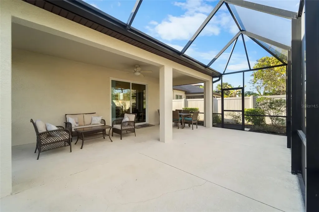 6306 Kenava Loop Palmetto FL 34221