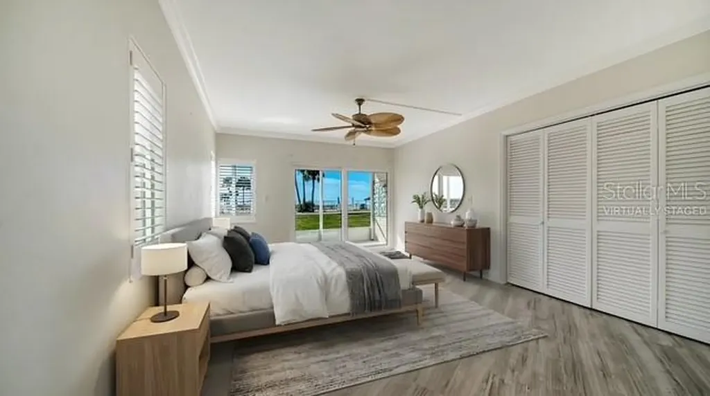 4835 Gulf Of Mexico Drive Longboat Key FL 34228
