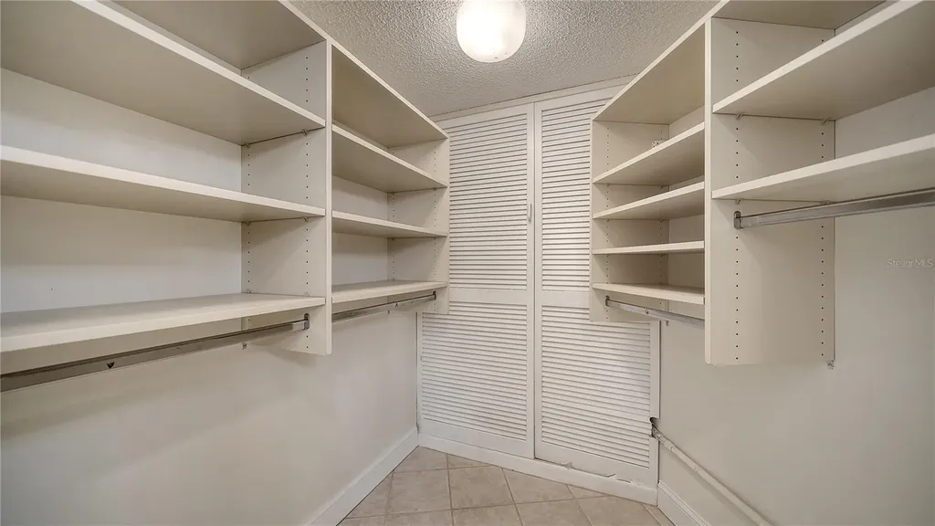 4835 Gulf Of Mexico Drive Longboat Key FL 34228
