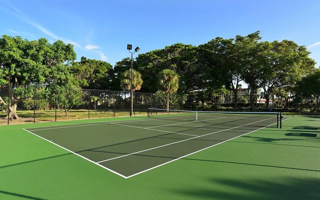 4835 Gulf Of Mexico Drive Longboat Key FL 34228