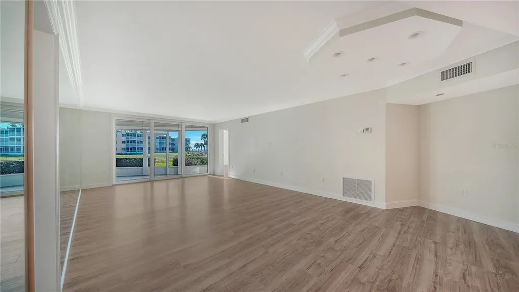 4835 Gulf Of Mexico Drive Longboat Key FL 34228