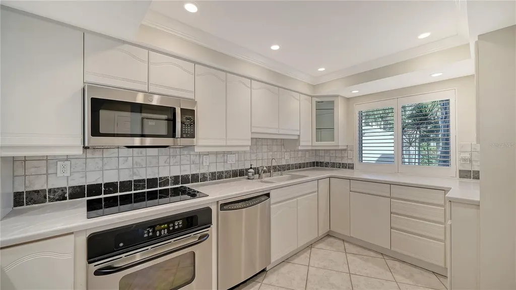 4835 Gulf Of Mexico Drive Longboat Key FL 34228