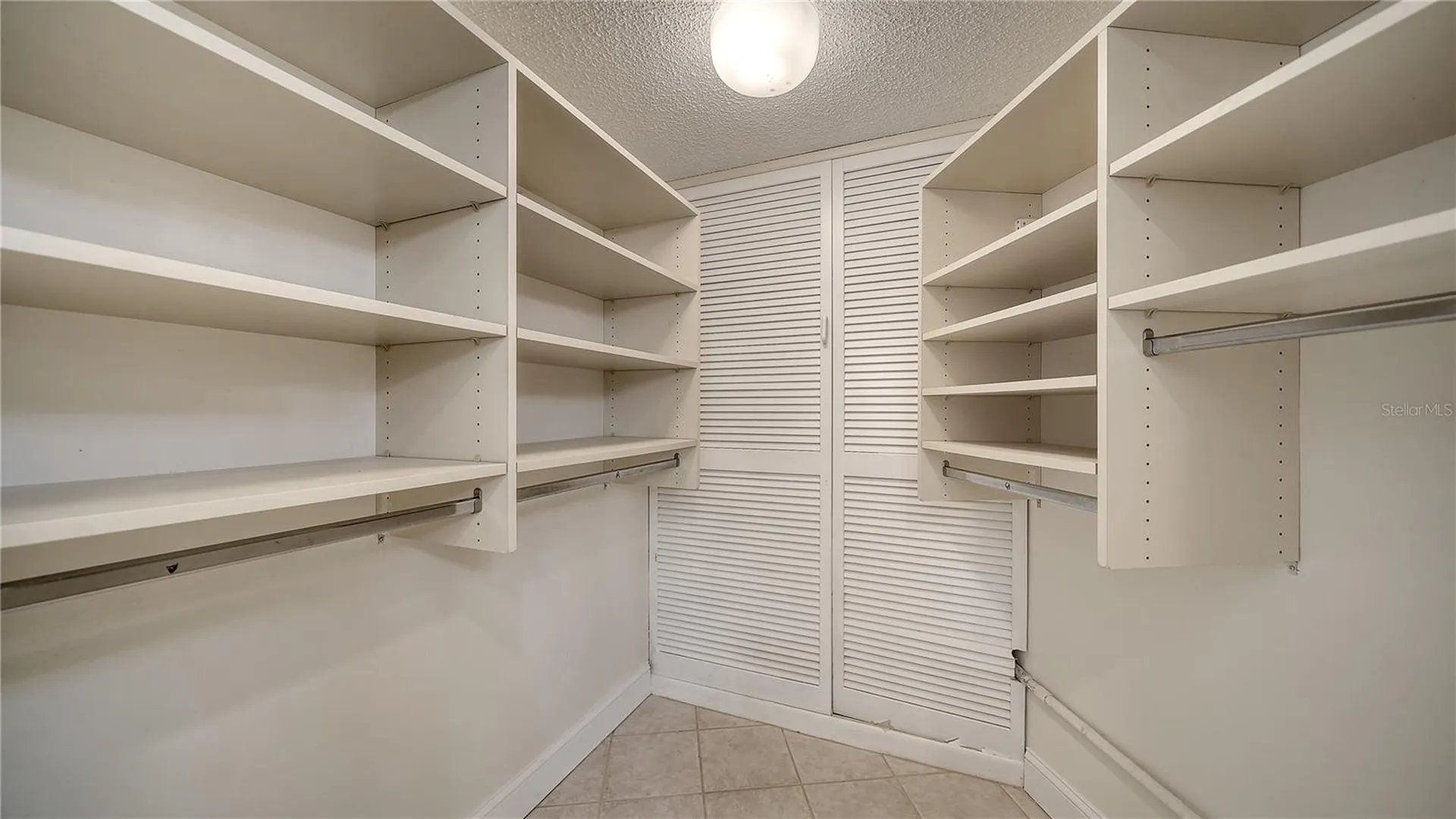 4835 Gulf Of Mexico Drive Longboat Key FL 34228