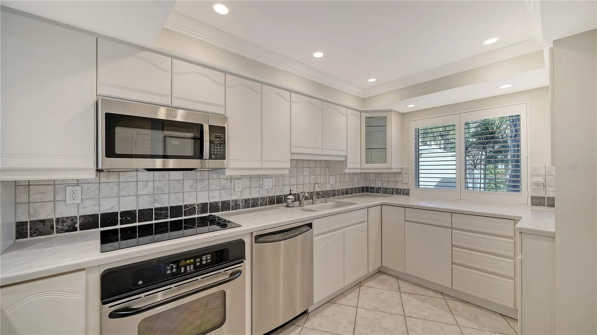 4835 Gulf Of Mexico Drive Longboat Key FL 34228