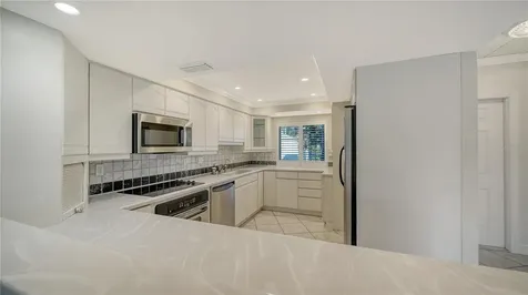 4835 Gulf Of Mexico Drive Longboat Key FL 34228