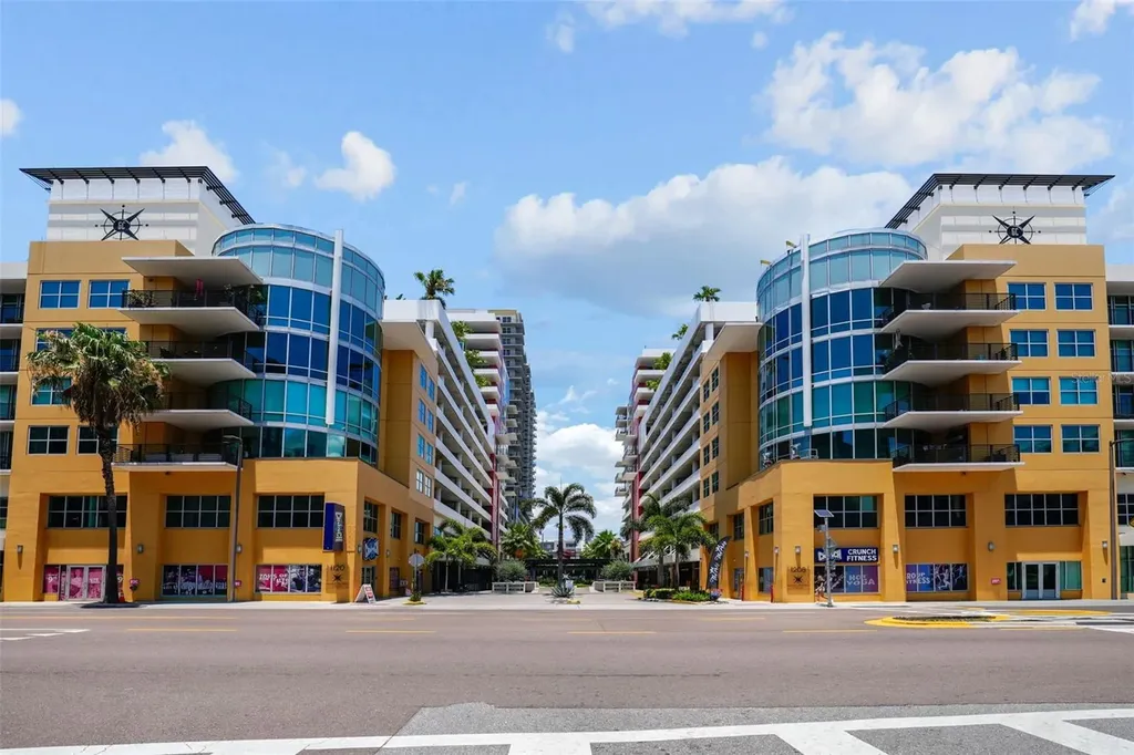 1208 E Kennedy Boulevard Tampa FL 33602
