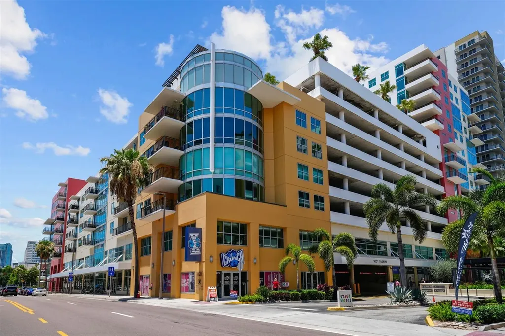 1208 E Kennedy Boulevard Tampa FL 33602