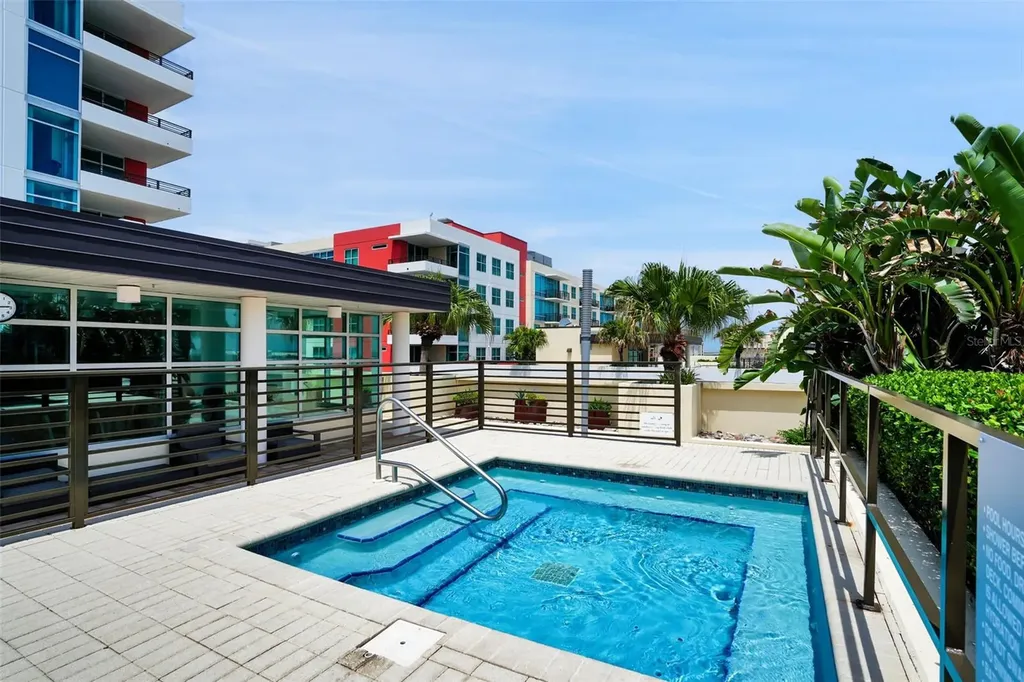 1208 E Kennedy Boulevard Tampa FL 33602