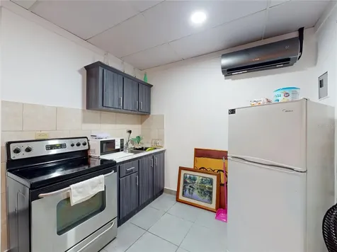 8 Calle Betances Manati PR 00674