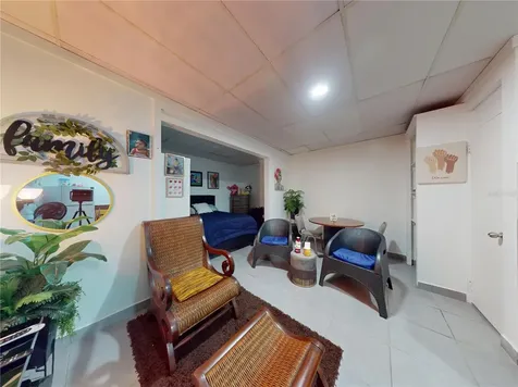 8 Calle Betances Manati PR 00674