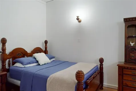 8 Calle Betances Manati PR 00674