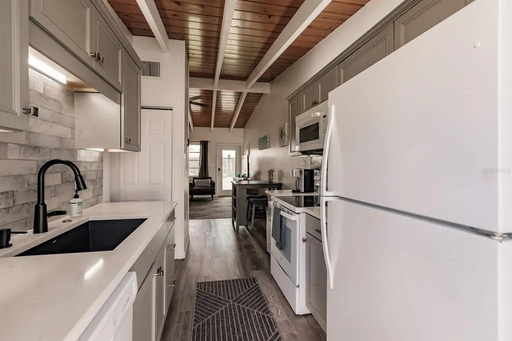 6006 Midnight Pass Road Sarasota FL 34242